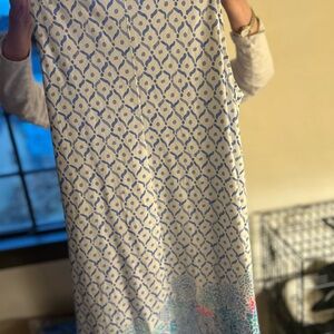 Lilly Pulitzer Blue and White Patterned Sleeveless Dress